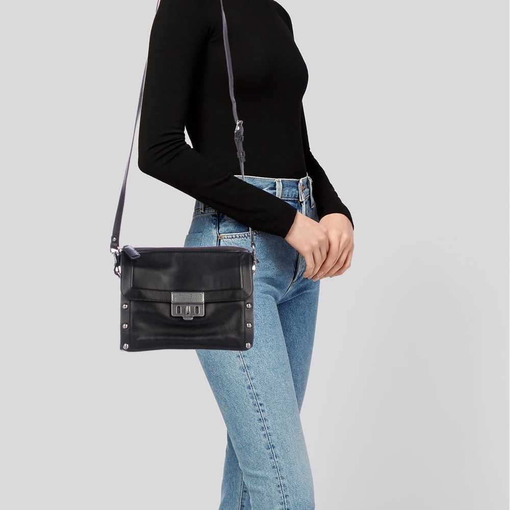 Marc Jacobs Espionage 25 Black Purse